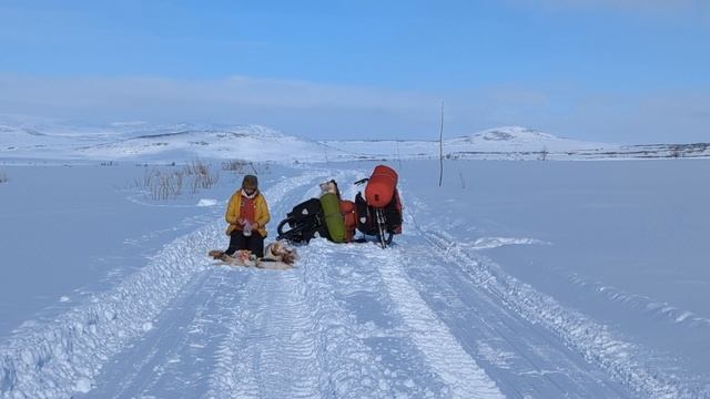 Притяжение Севера

❄ 🚲 🚲 🐶 ❄

Путешествие на велосипедах по зимнику в Палану, Камчатка.