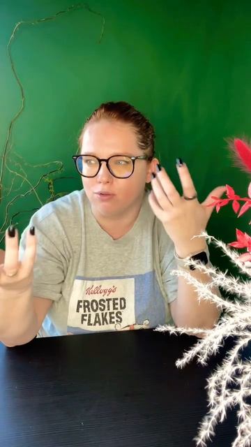 Этого вы не знали! Гвоздика траурный цветок? #школафлористики #флористикадляначинающих #интересное смотреть онлайн