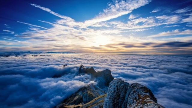 Music for car and gym (Pascal Letoublon - Friendships) смотреть онлайн