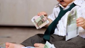 Выплаты школьникам до 16 лет в 10 тысяч рублей переведут до 17 августа 2021 года