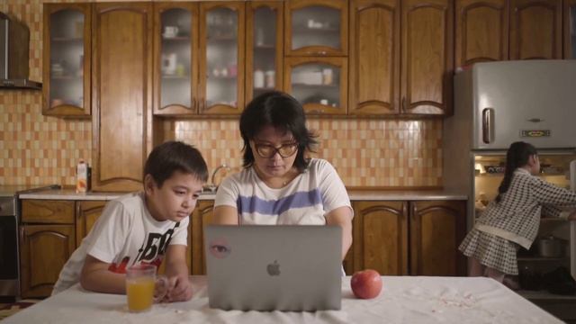 «One Million Uzbek Coders» смотреть онлайн