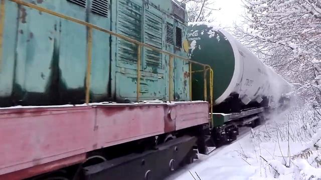 Двойной тягой. ЧМЭ2-442 и ЧМЭ2-211 смотреть онлайн