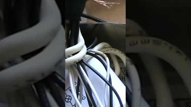 Халтура от ЖЭКовского электрика смотреть онлайн