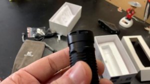 Klarus G15 unboxing and beamshots