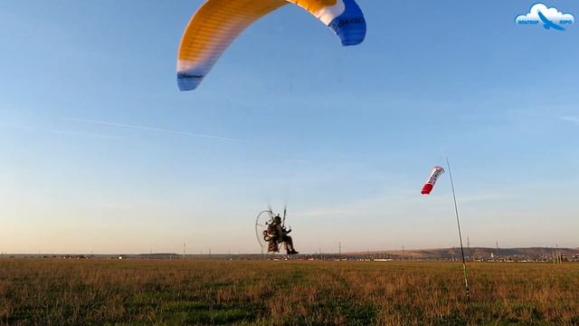Парамотор и квадрокоптер / Парамотор АЛЬТАИР-185 / Параплан Davinci Jazz / Квадрокоптер DJI Phantom