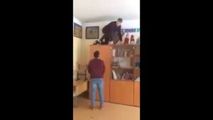 Школьник упал со шкафа To Be Continued!