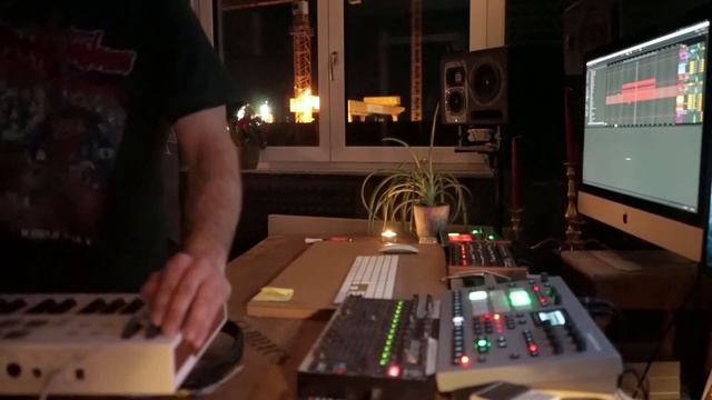 Jamsession 5 #Techno (bx Knifonium, Elektron Rytm MK2, MFB Tanzbär, TB-3, Faderfox) смотреть онлайн