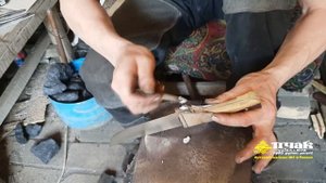 Кобилджон Юсупов показывает как заливается гюльбанд | Узбекский пчак своими руками | p4aki.ru