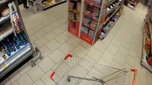 Дрифт на тележке в магазине