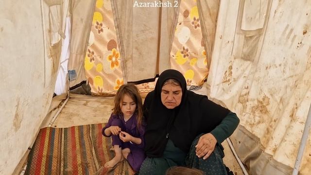 In a nomadic conflict, the ruthless father attempts to abduct the children from nomadic grandmother смотреть онлайн