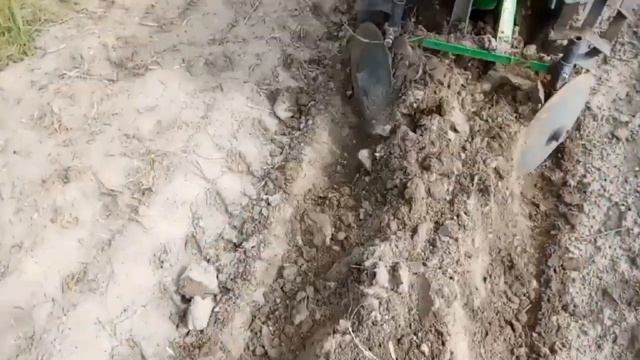 Миник МТЗ 112Н-01. Садим картошку. Сезон 2024. #минитрактор #мтз #техника #миник #сезон2024 смотреть онлайн