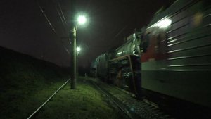 "Паровозы!" ЭП1М-672 с перегоняемыми П36-0032 и Л-5289 на Октябрьскую железную дорогу.