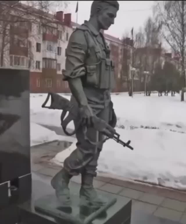 🇷🇺 Ожившие Памятники Русским Воинам! 🇷🇺💪💯 Встанем! 🇷🇺