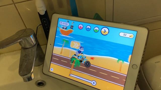 Игровая умная щетка Playbrush c Bluetooth