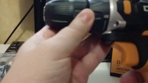 Распаковка — Аккумуляторная дрель-шуруповерт Deko DKCD20FU-Li