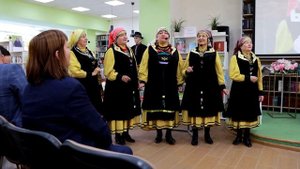 Презентация книги "Белый гусь, летящий к солнцу"