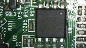 REMOVE ELECTRONIC PARTS WITH SOLDER IRON