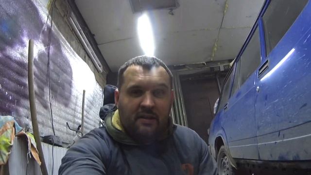 Оживление очередного утиля. Поздравление с новым годом смотреть онлайн