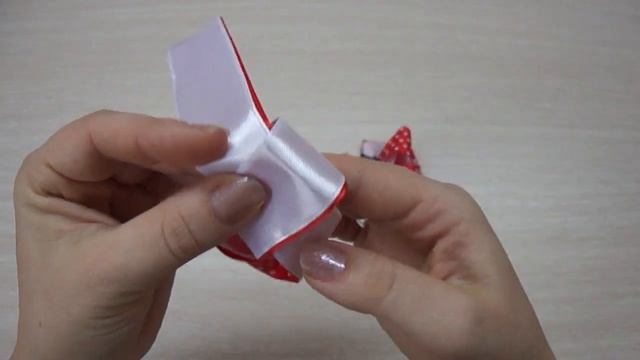 🎀 Канзаши. Бантик в горошек/ 🎀Кanzashi. Polka dot bow смотреть онлайн