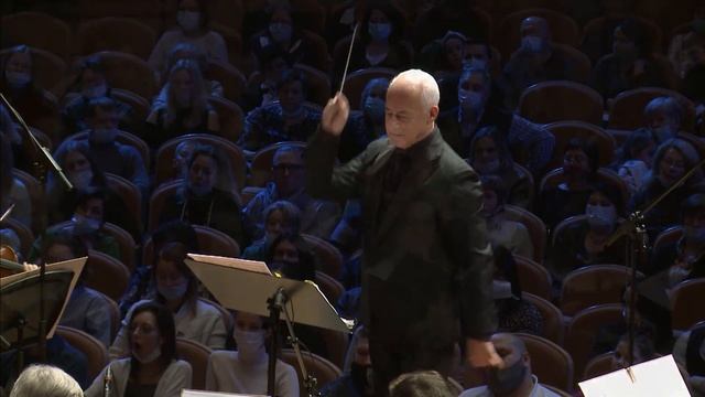 LIVE: Л. Керубини. Реквием. Дирижер – Владимир Спиваков смотреть онлайн