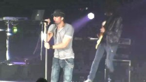 Enrique Iglesias live in Saint Petersburg 11.04.2011 HD (2)