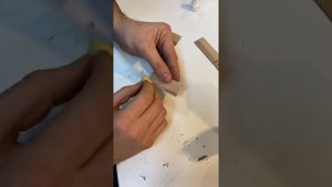 Склеиваем детали из кожи