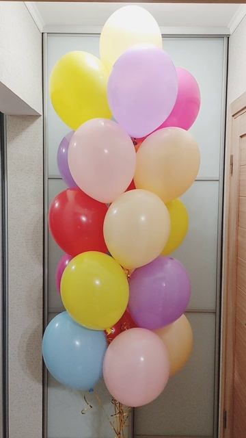 Фонтан из шаров купить  
Фонтан 21 шар с гелием  
Разноцветные шары с гелием
шарики с доставкой