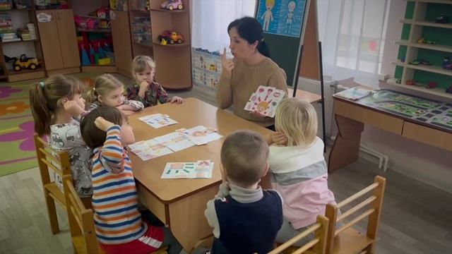 Видео Визитка Маширова Юлия Александровна, воспитатель МБДОУ "Детский сад № 23 "Улыбка" г.Феодосия смотреть онлайн