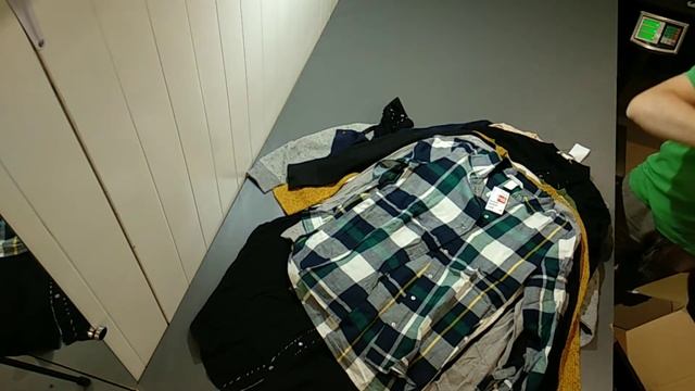 лот#8, H&M original, новый микс одежды с биркой, лот 16кг. цена 16,5€\кг. + бесплатная доставка смотреть онлайн