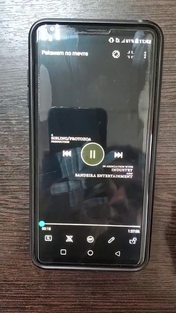 Lg v30 дефект экрана смотреть онлайн