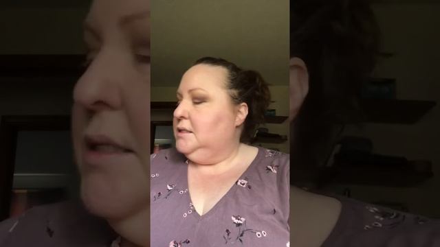 Getting ready for a photo shoot. смотреть онлайн