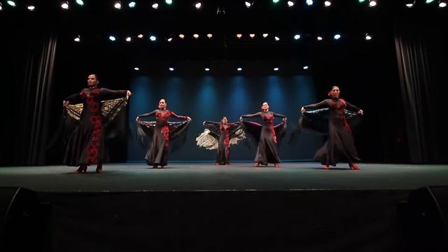 Rumbo a Jerez Triana 720 смотреть онлайн