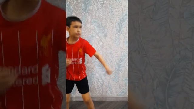 Если тебе будет грустно, посмотри на меня и больше не грусти😘 смотреть онлайн