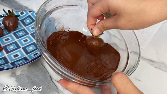 Клубника в шоколаде. Қазақша рецепт. Шоколадты құлпынай смотреть онлайн