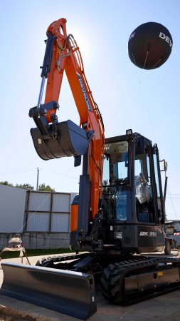 Мини - экскаватор Develon DX35Z Doosan