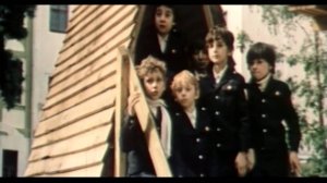 Дом с приведениями (1987)