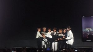 Ateez подняли Чонхо на руки///Ateez in Moscow/// Концерт ATEEZ в Москве