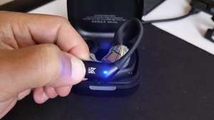 KZ AZ09 Pro issue - Blinking Blue Led All the Time