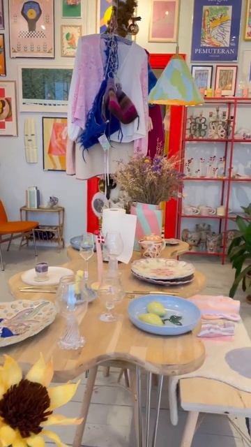 Kræss Store in Copenhagen (Colorful artworks and designs)