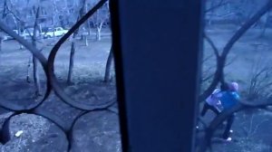 Доставай пистолет