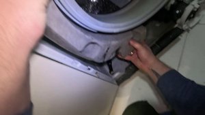 Все таки сборка важна?можно ли поменять бак на турецком 10-ти летнем БошеСтучит на отжиме и скрипит