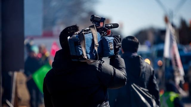 Бывают ли журналисты объективными?! смотреть онлайн