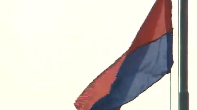 КРАСНО-СИНЕЕ ЗНАМЯ смотреть онлайн