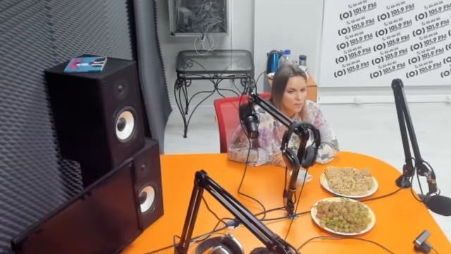 ЕКАТЕРИНА КЕКС - Гости в студии радио 101.9 FM! смотреть онлайн