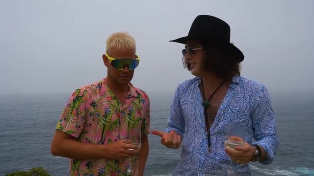 How to make Trap🏄♀️ Cocktails with Wine🥂🍾🍇 Exclusive interview with X Jesse Sunset смотреть онлайн