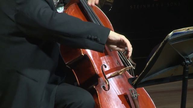 LIVE: «Русская музыка для струнных и фортепиано» смотреть онлайн