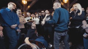 Издевательство над инвалидом на батле! (18+) 2 Раунда Movec vs DIZ WHEELZ RBL