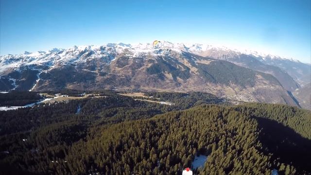 In volo con il Parapendio! смотреть онлайн