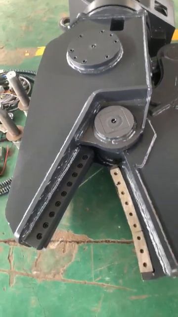 Hydraulic Steel Cutter Scrap Metal Shears for Backhoe JCB 3CX смотреть онлайн