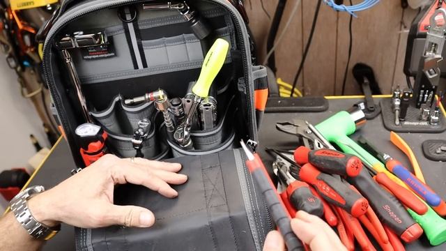 Overlanding Tool Kit: Selected tools that fit snuggly in a Veto Tech MCT bag. Weight is a non-issue смотреть онлайн